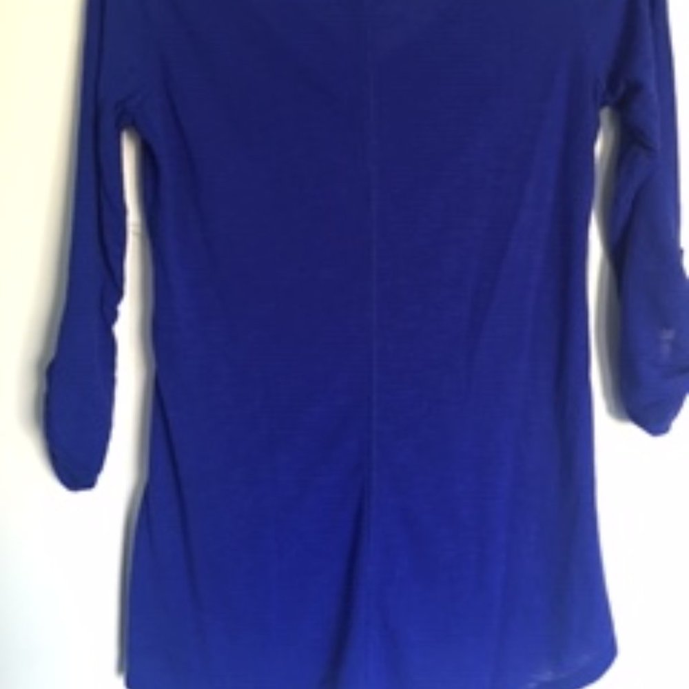 3/4 Sleeve Top - Picture 2 of 4